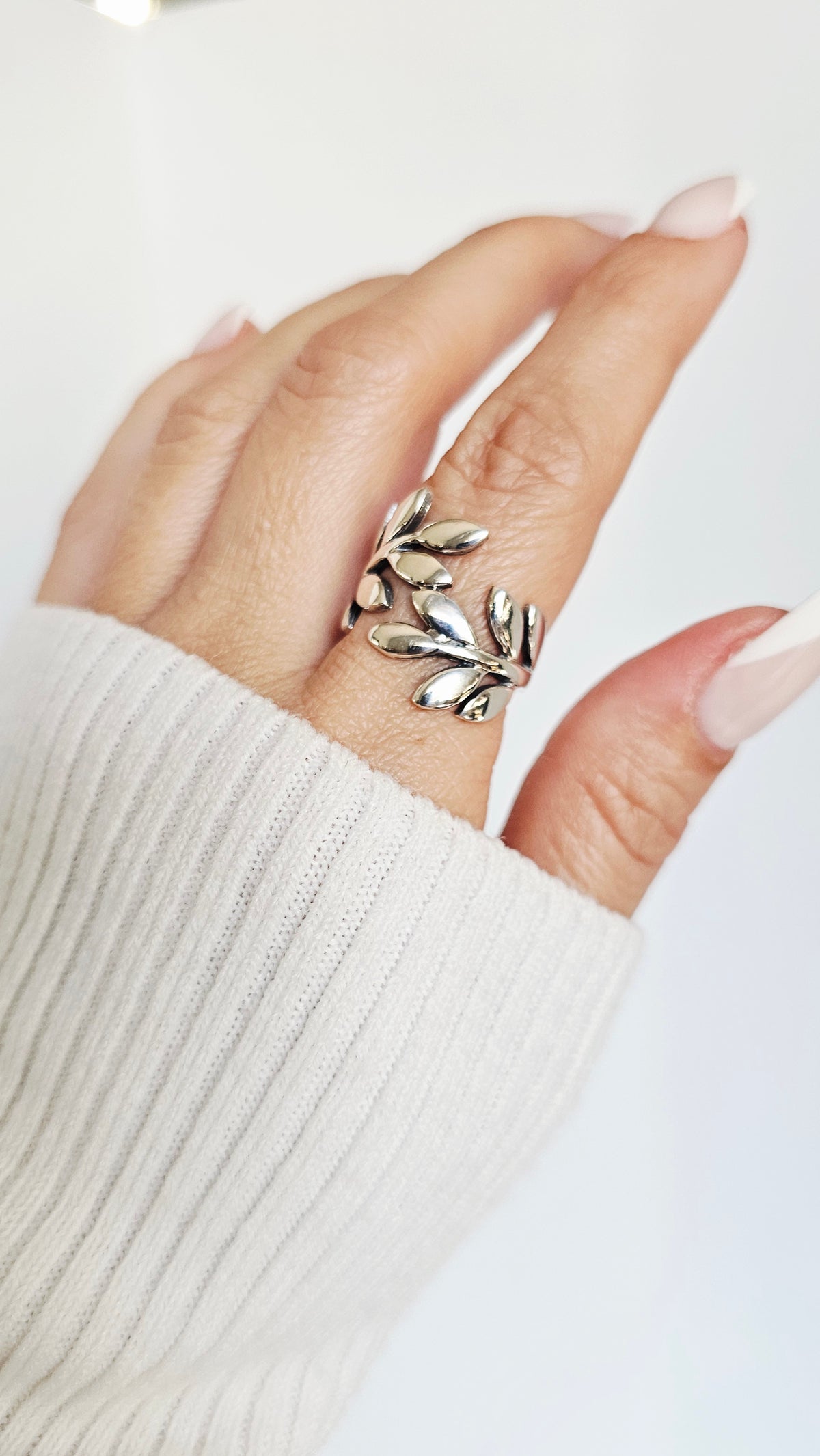 Sterling Silver Solid 925 Shield Leaf Ring - view 2