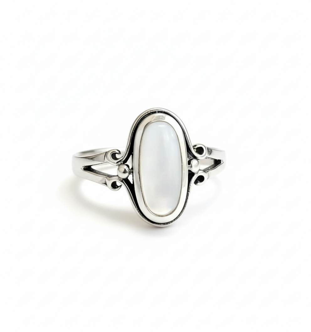 Sterling Silver Mother of Pearl Oval Stone Ring