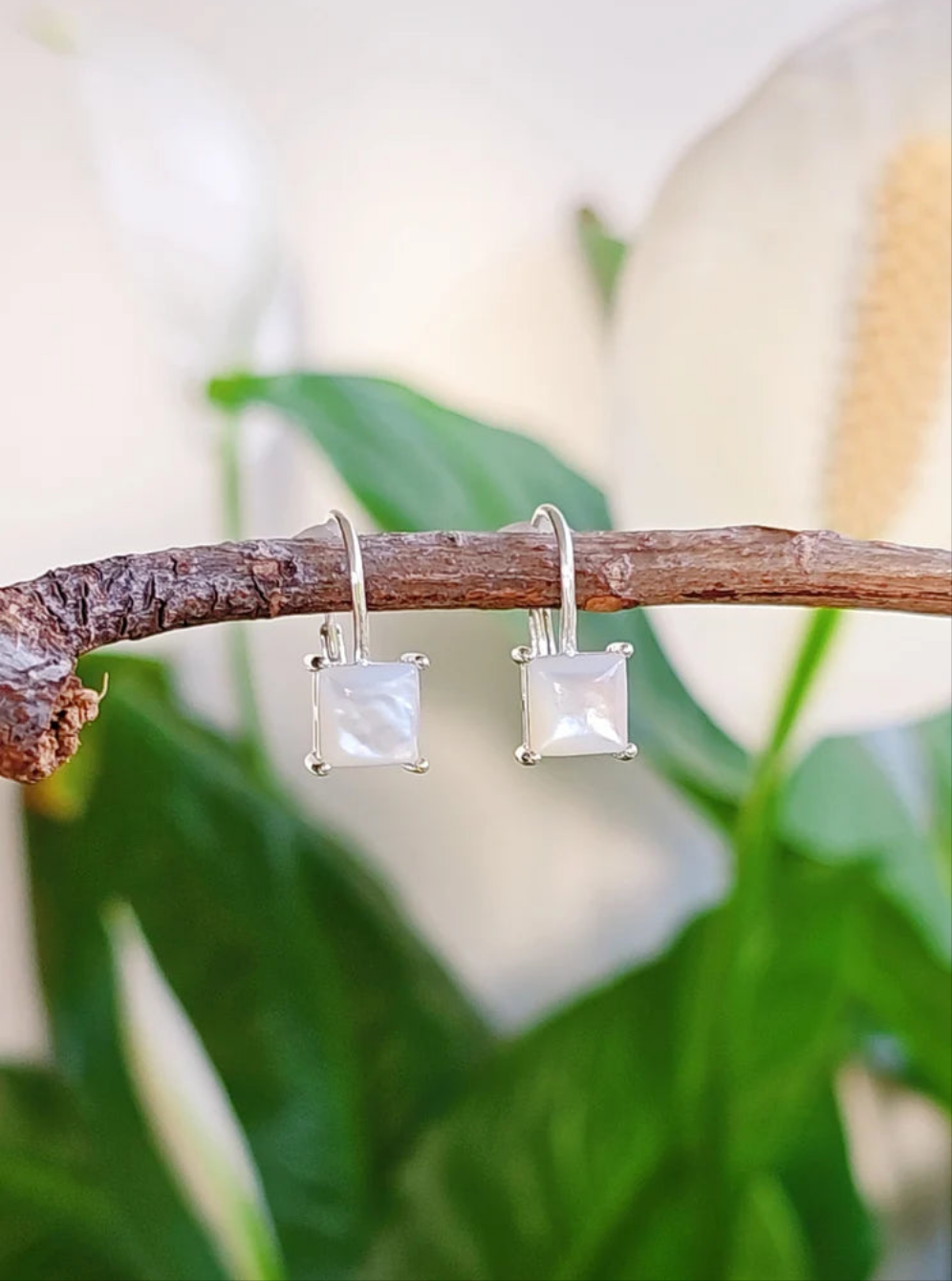 Sterling Silver 925 Mother of Pearl Dangling Earrings - view 7