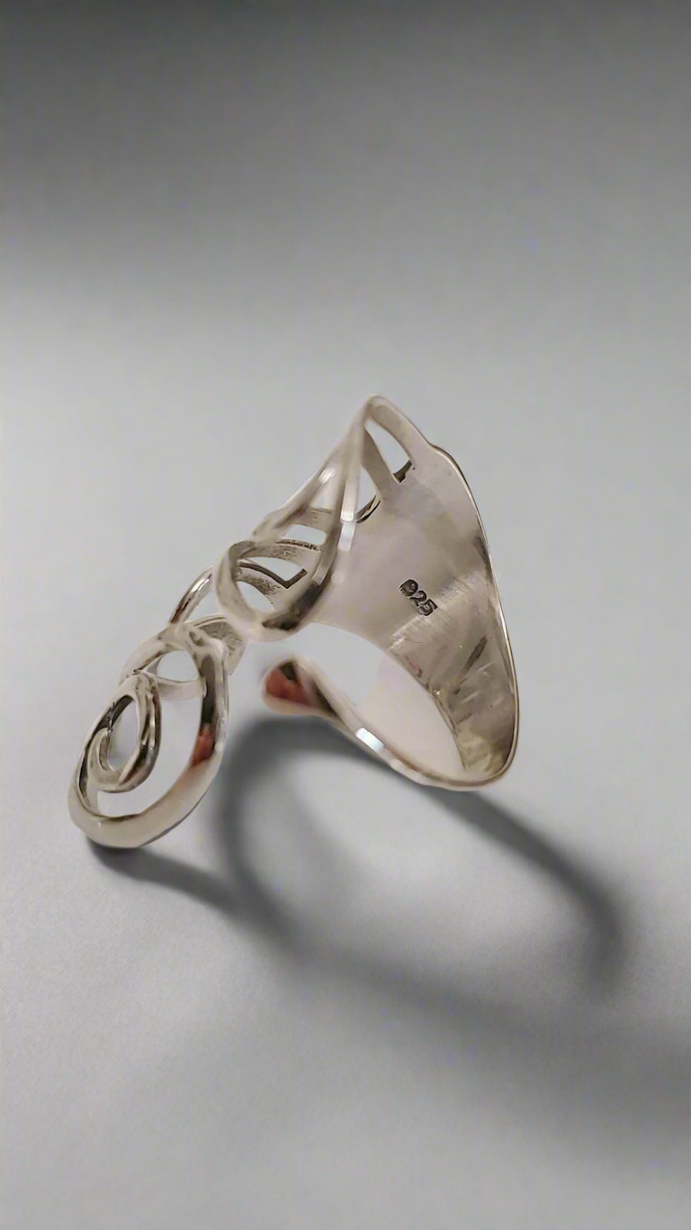 Sterling Silver 925 Swirl Shield Ring - view 4