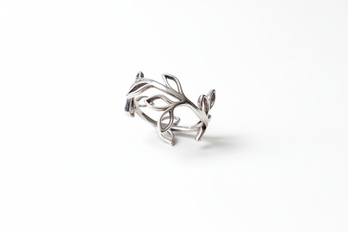 Sterling Silver Leaf Ring - view 6