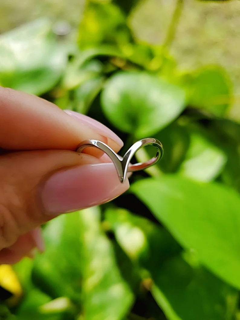 Sterling Silver Dainty Chevron Ring - view 6