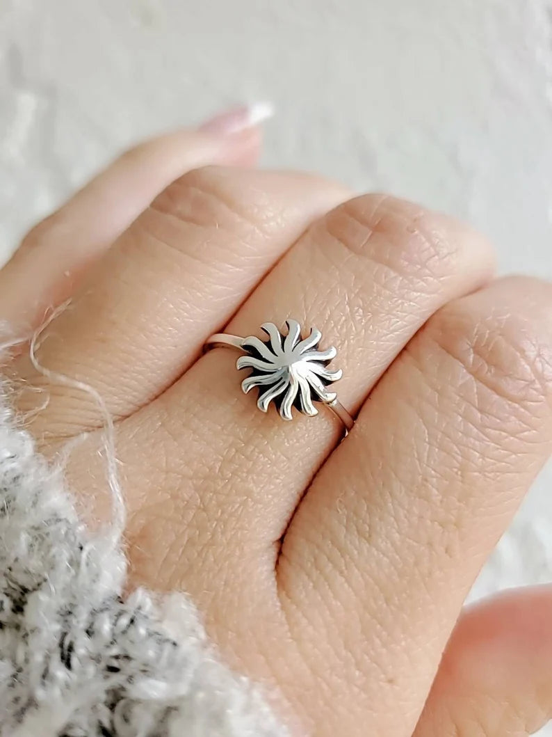 Sun rays Sterling Silver Ring