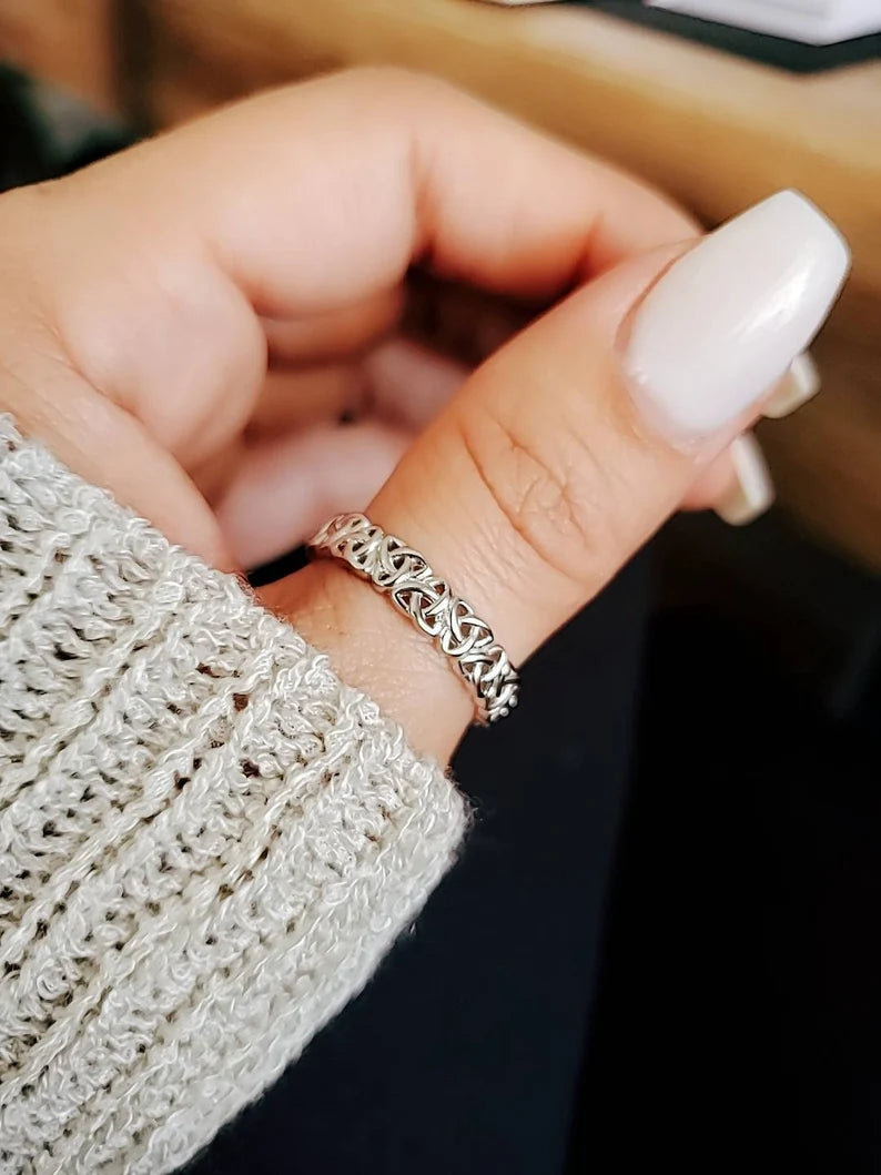 Sterling Silver Eternity Celtic Band Ring - view 8