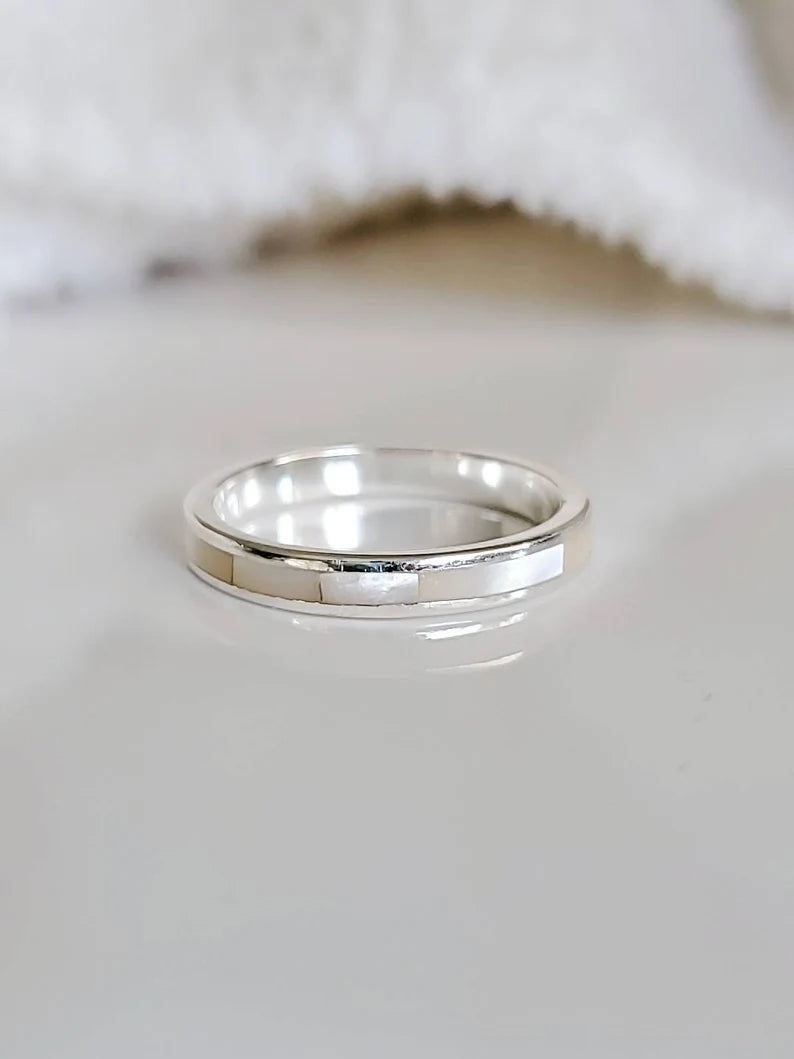 Sterling Silver Mother of Pearl Ring - view 4