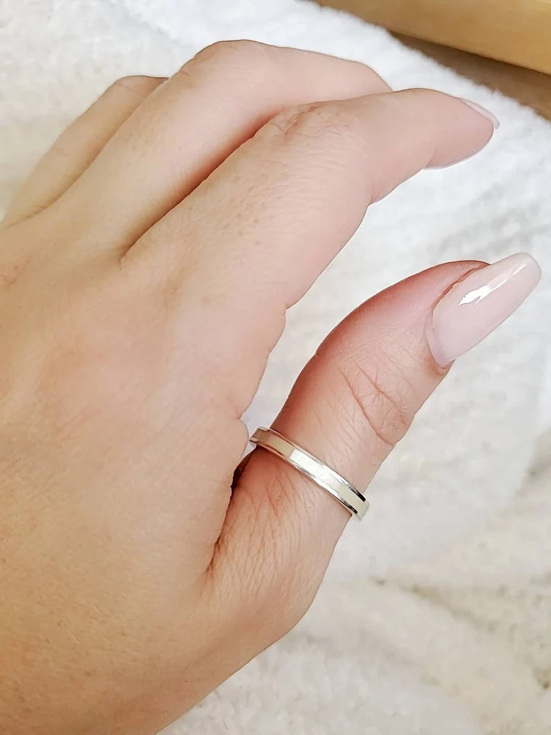 Sterling Silver Mother of Pearl Ring - view 3