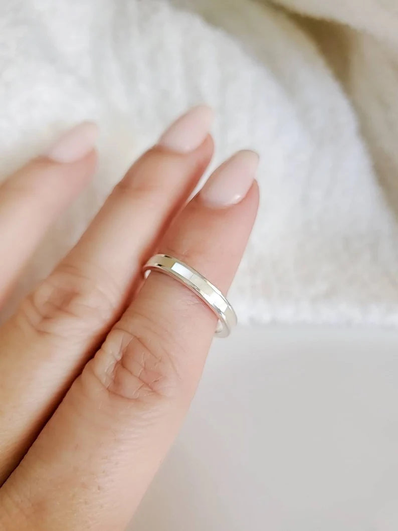Sterling Silver Mother of Pearl Ring - view 8