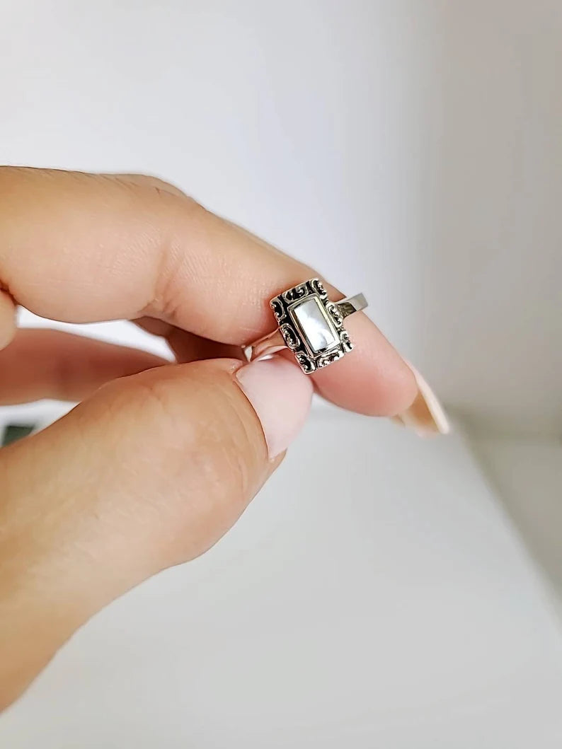 Sterling Silver Mother of Pearl Bali Ring - view 8