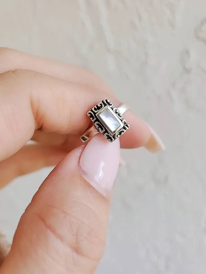 Sterling Silver Mother of Pearl Bali Ring - view 10