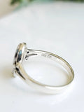 Sterling Silver Mother of Pearl Oval Stone Ring - view 3