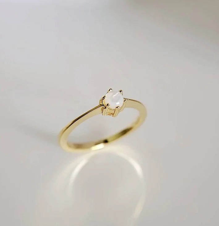 Sterling Silver Gold Mother of Pearl Solitaire Ring - view 3