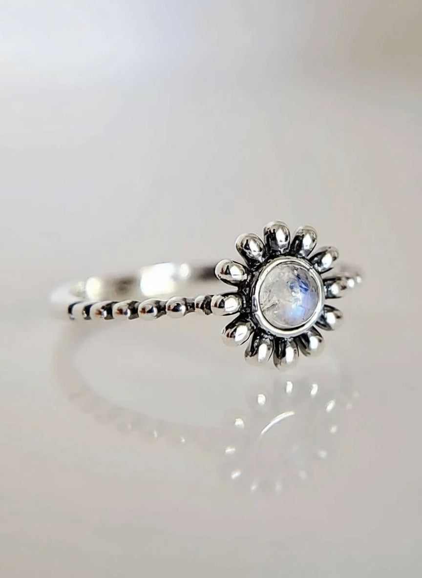 Sterling Silver 925 Moonstone Flower Ring - view 6
