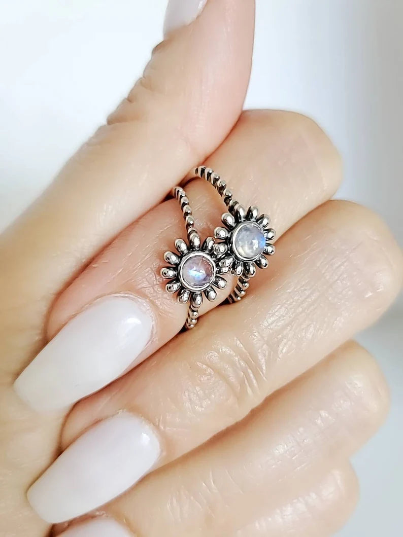 Sterling Silver 925 Moonstone Flower Ring - view 5