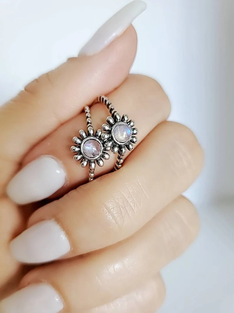 Sterling Silver 925 Moonstone Flower Ring - view 10
