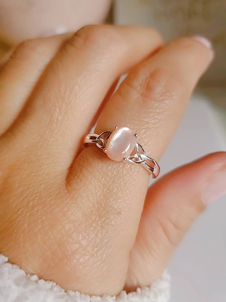 Sterling Silver Pink Mother of Pearl Ring - view 3