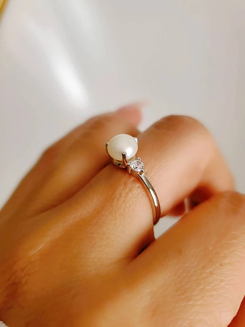 Sterling Silver Large Fresh Water Pearl Ring - view 6