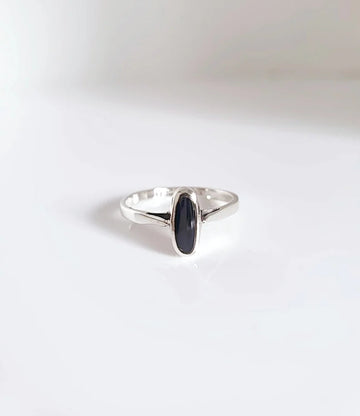 Dainty Onyx Sterling Silver Ring
