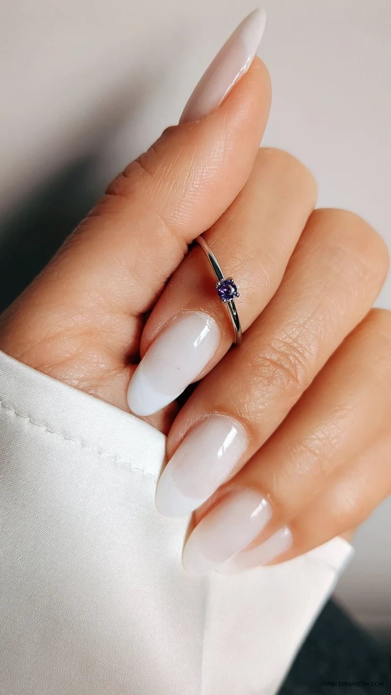 Sterling Silver Solitaire Amethyst Ring - view 4