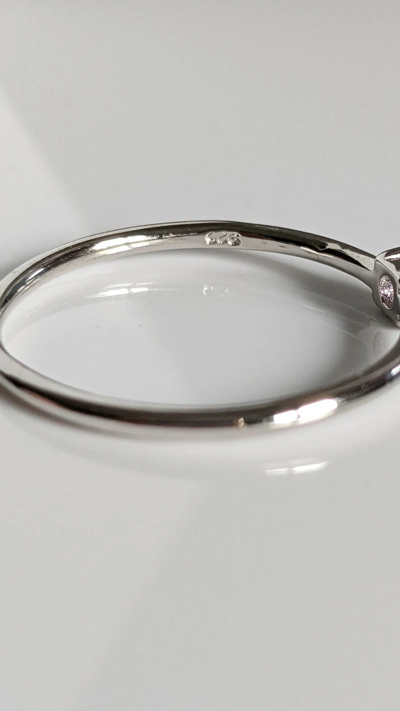 Sterling Silver Solitaire Amethyst Ring - view 7