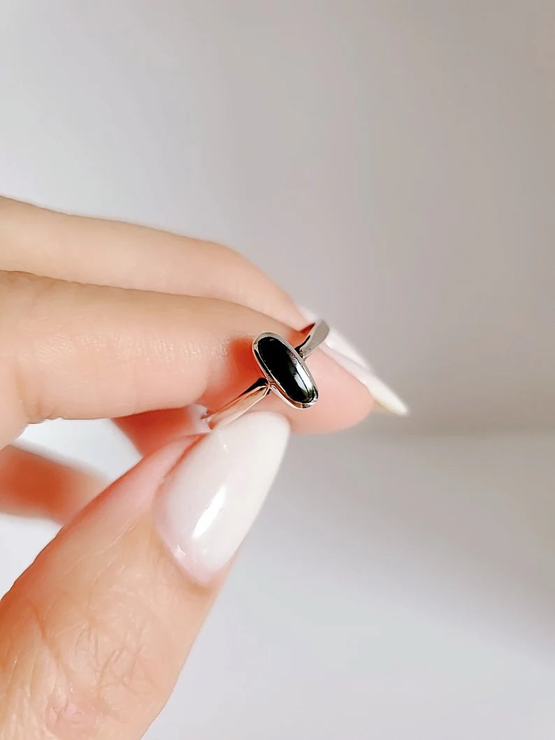 Dainty Onyx Sterling Silver Ring - view 7