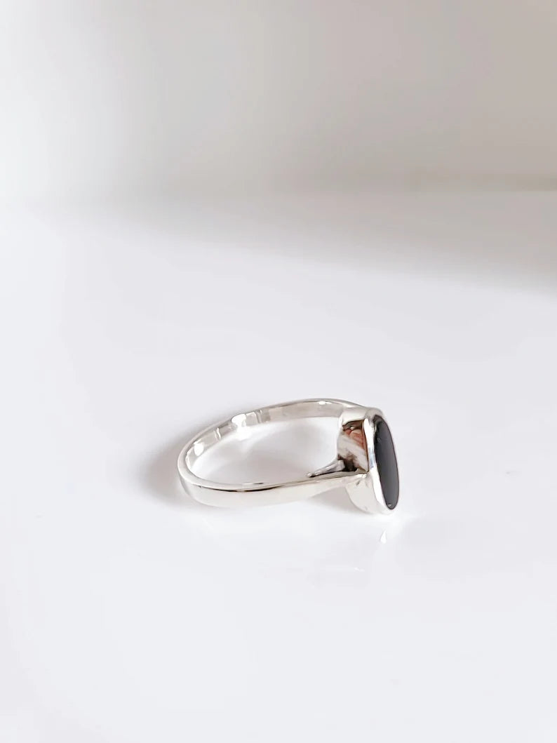 Dainty Onyx Sterling Silver Ring - view 4
