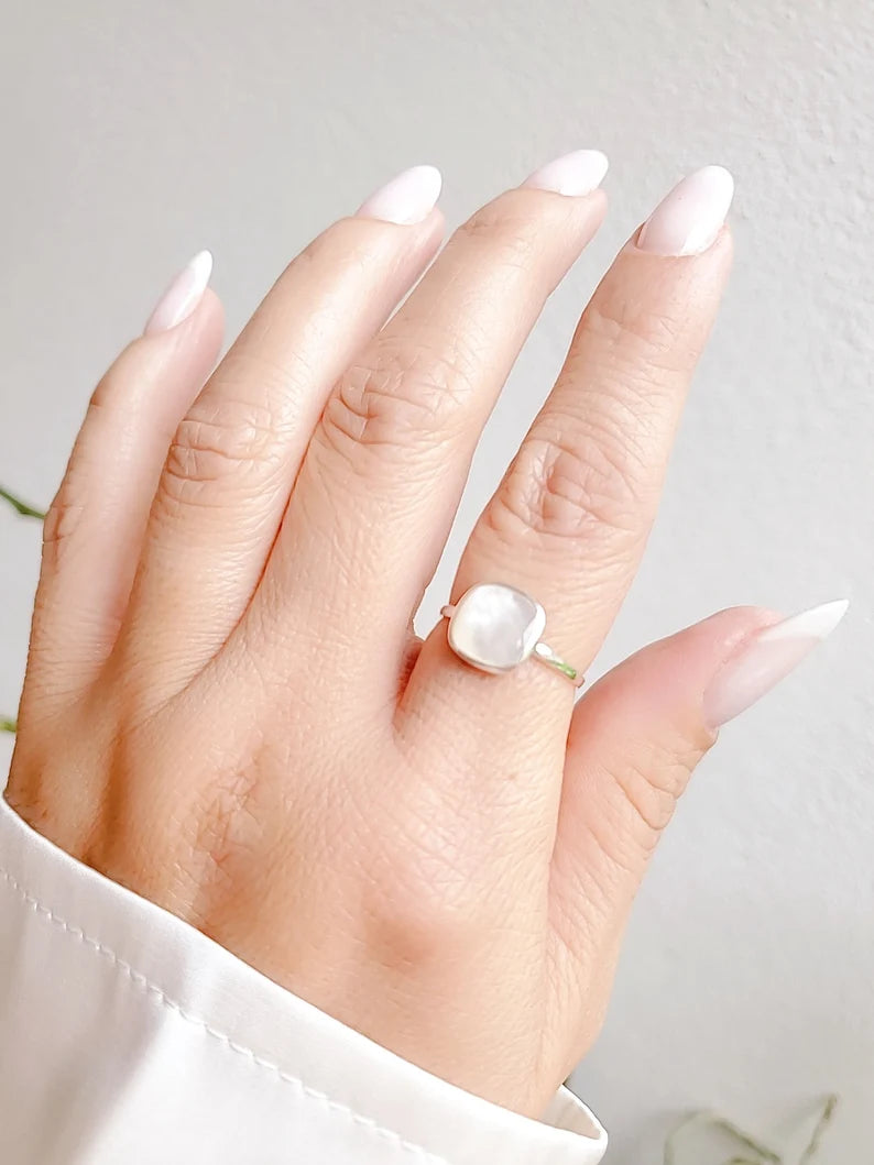 Sterling Silver Square Natural Mother of Pearl Ring