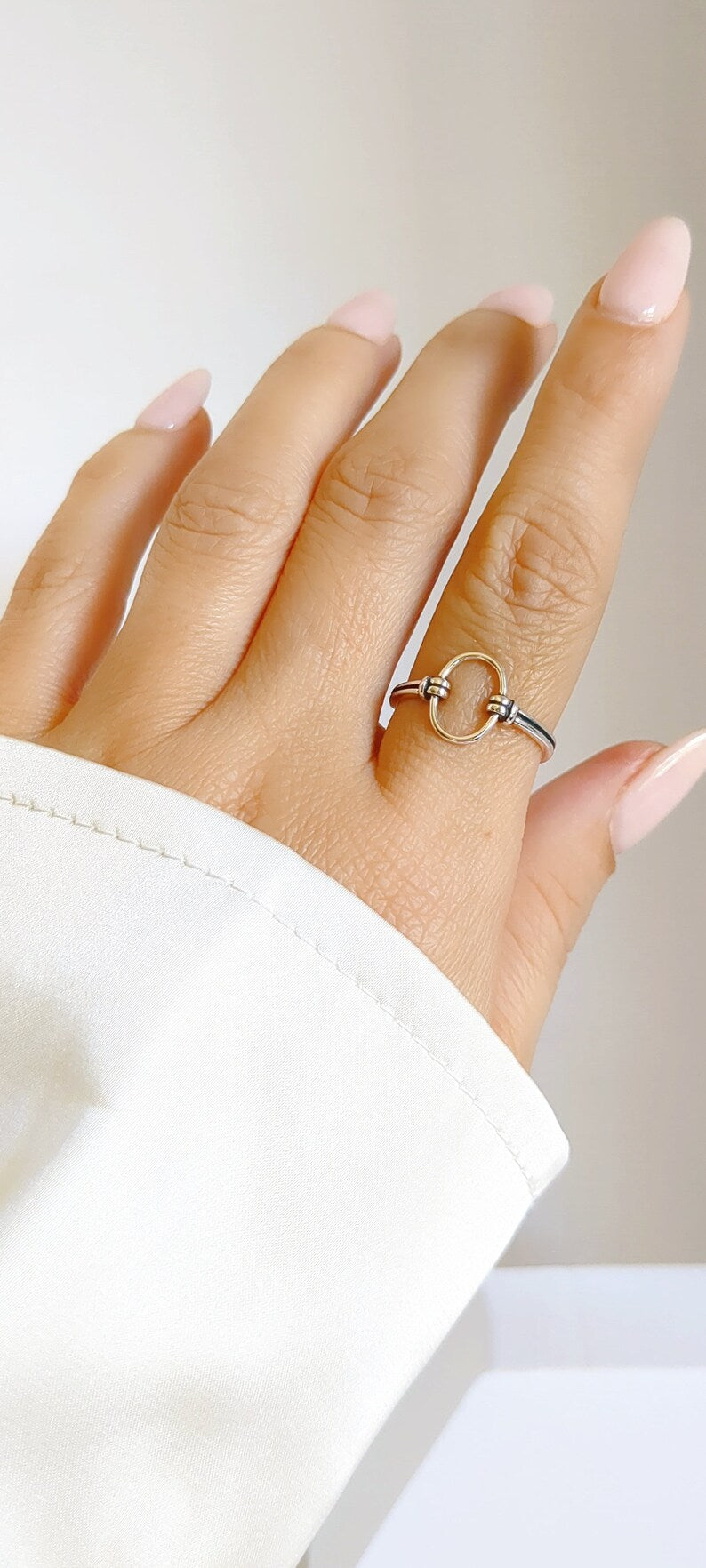 Sterling Silver Open Circle Ring - view 9