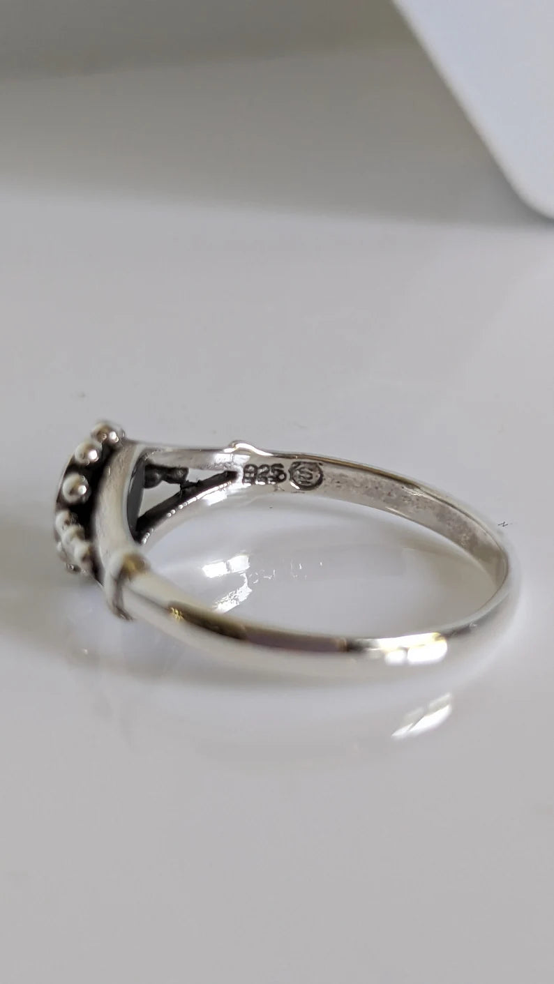 Sterling Silver Onyx Bali Ring - view 6