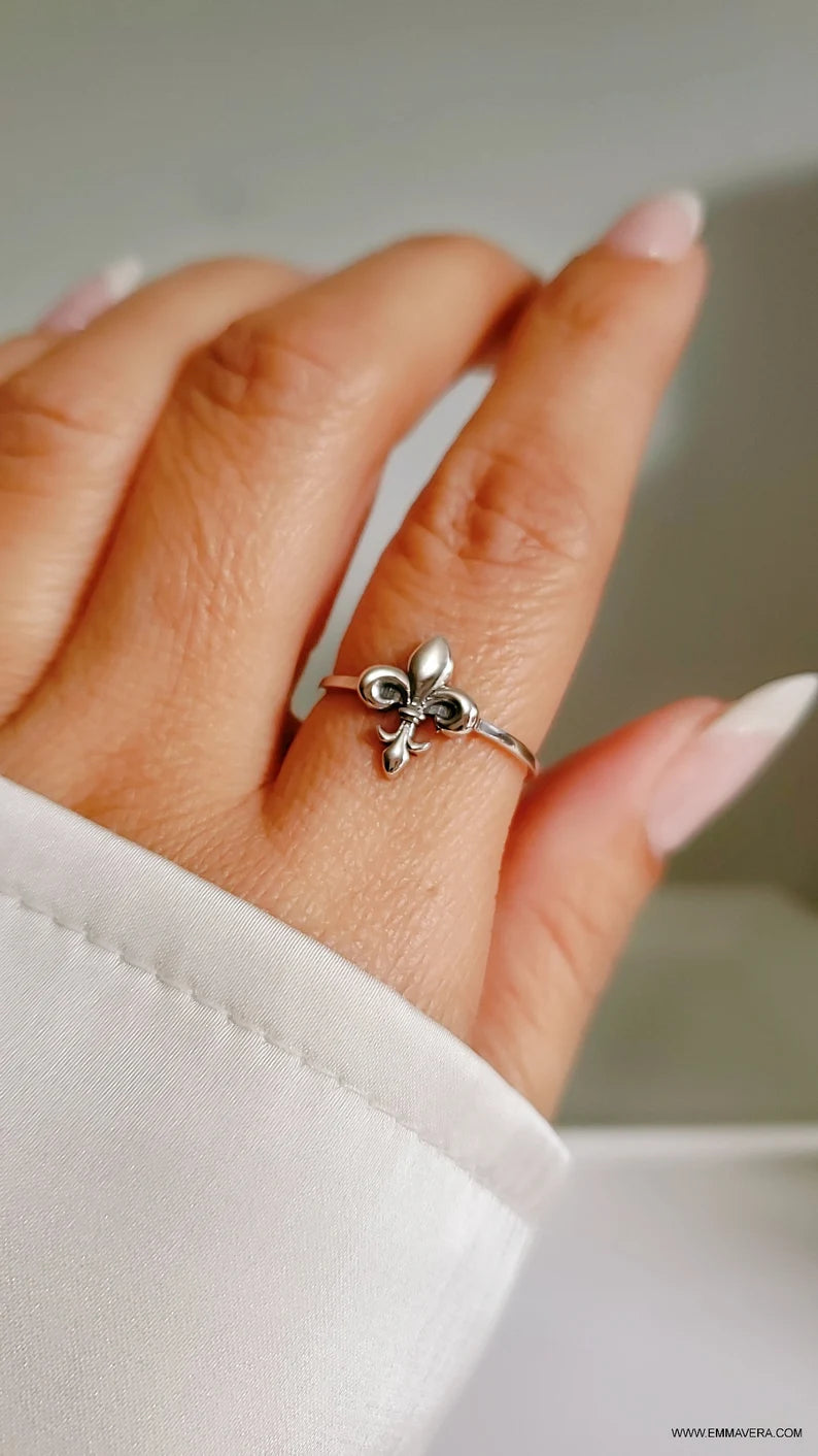 Dainty Sterling Silver Fleur De Lis Ring - view 5