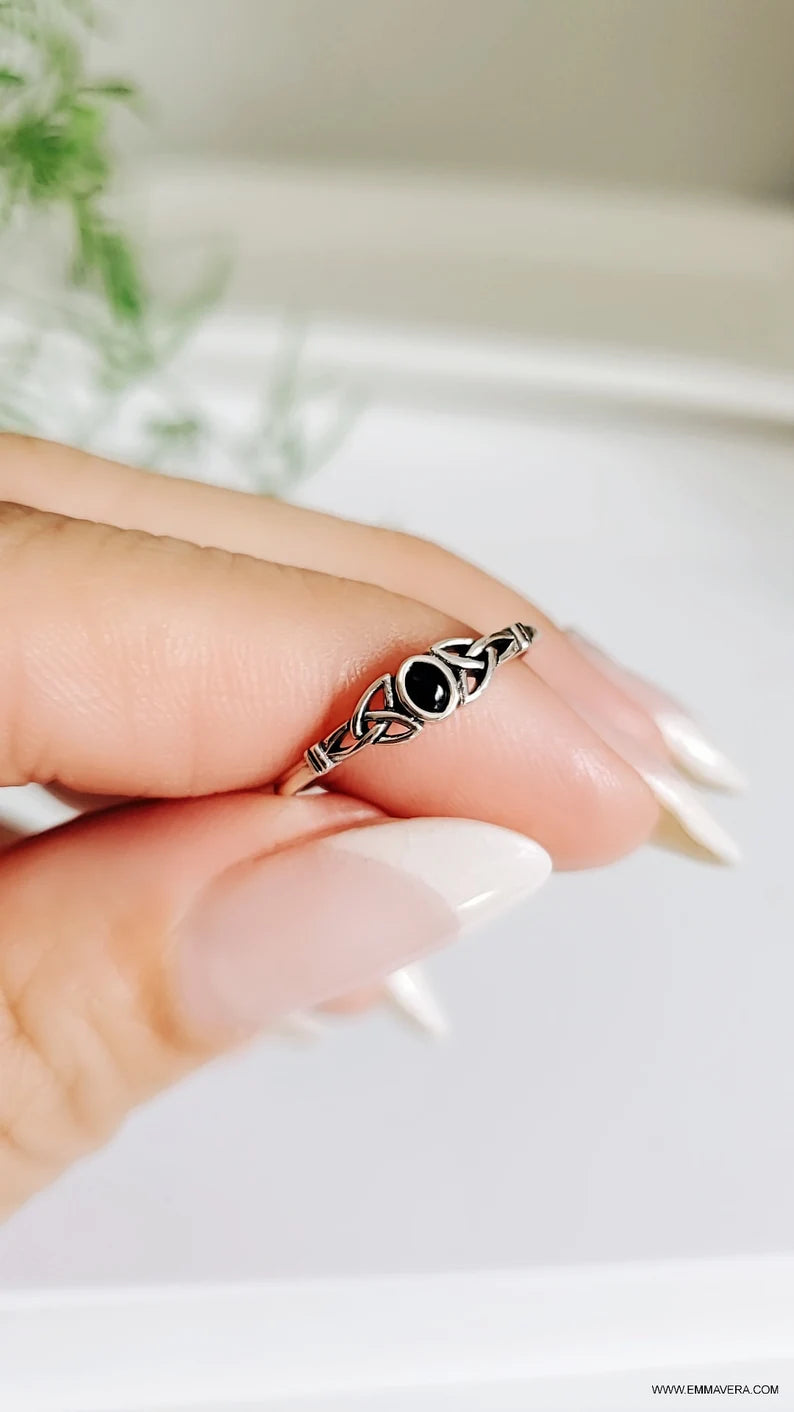 Black Onyx Celtic Sterling Silver Ring - view 5