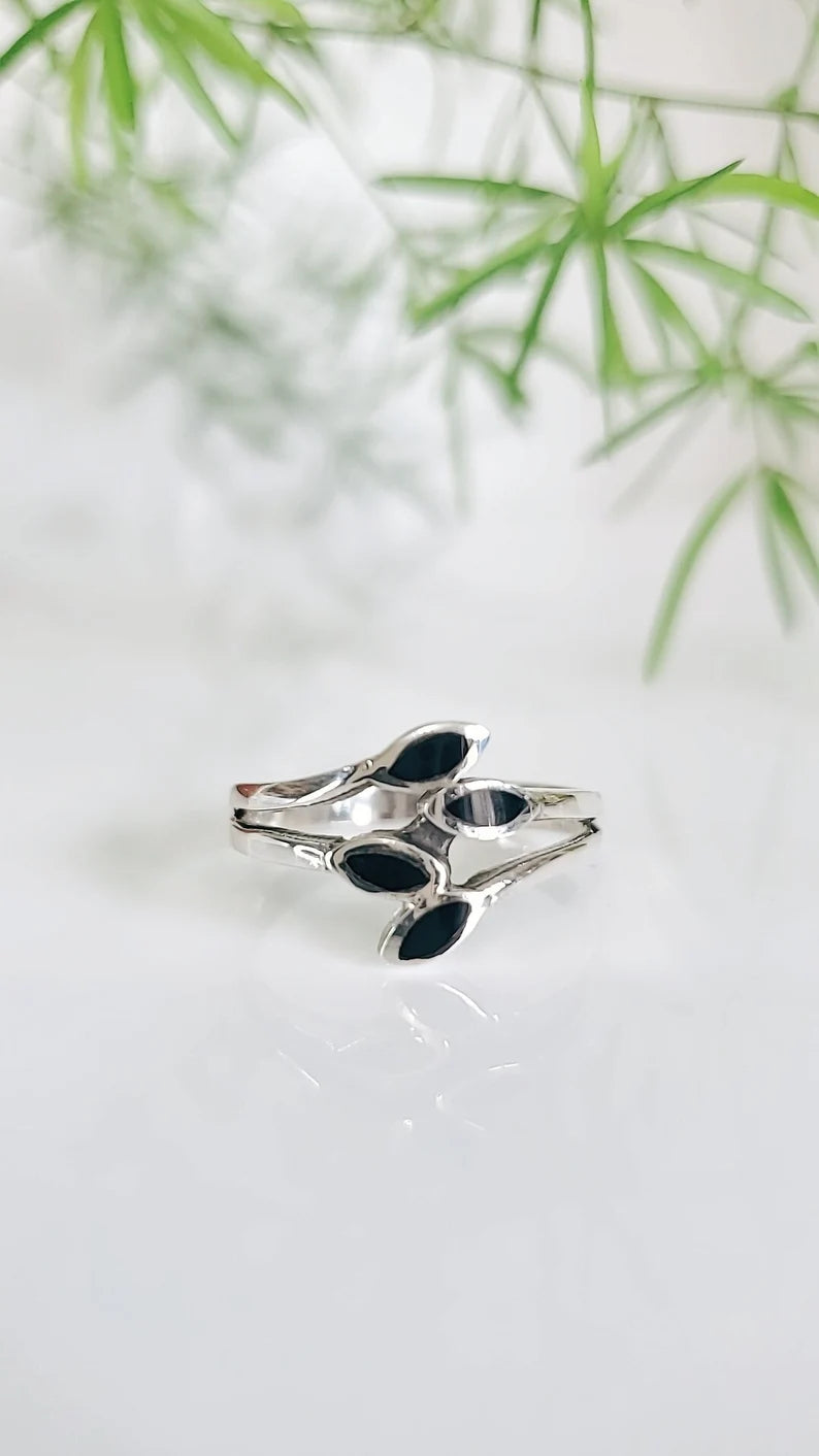 Sterling Silver Onyx Leaf Ring - view 5
