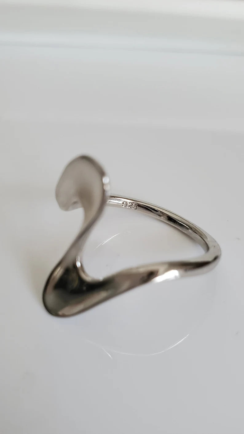 Sterling Silver Wave Geometric Ring - view 4