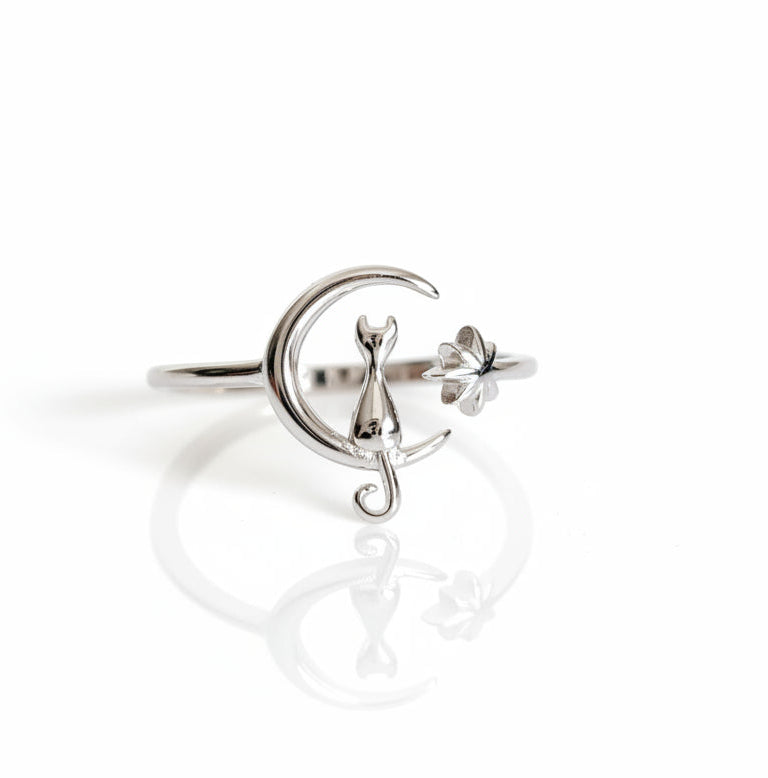 Sterling Silver Cat Sitting on the Moon Ring