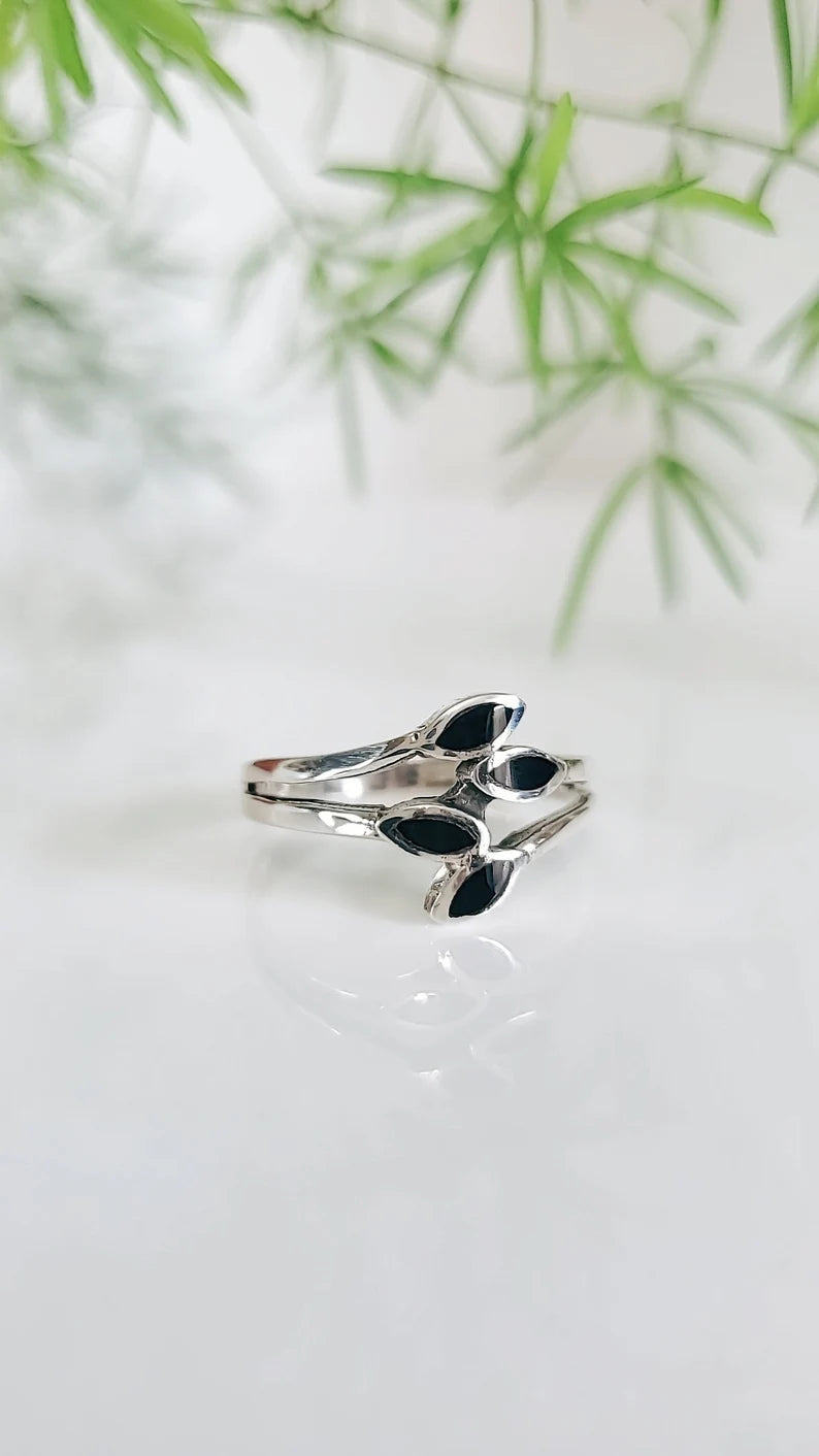 Sterling Silver Onyx Leaf Ring - view 8