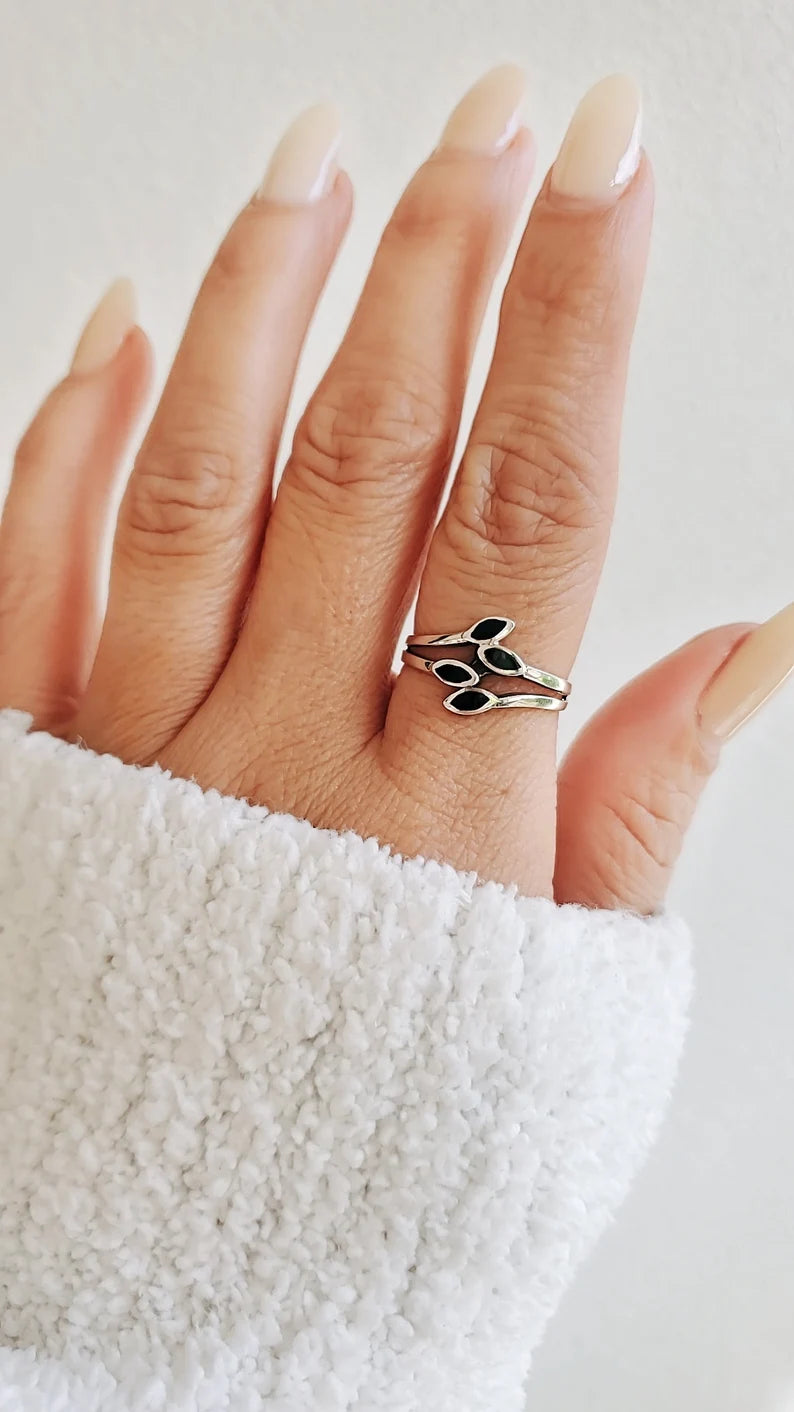 Sterling Silver Onyx Leaf Ring - view 2