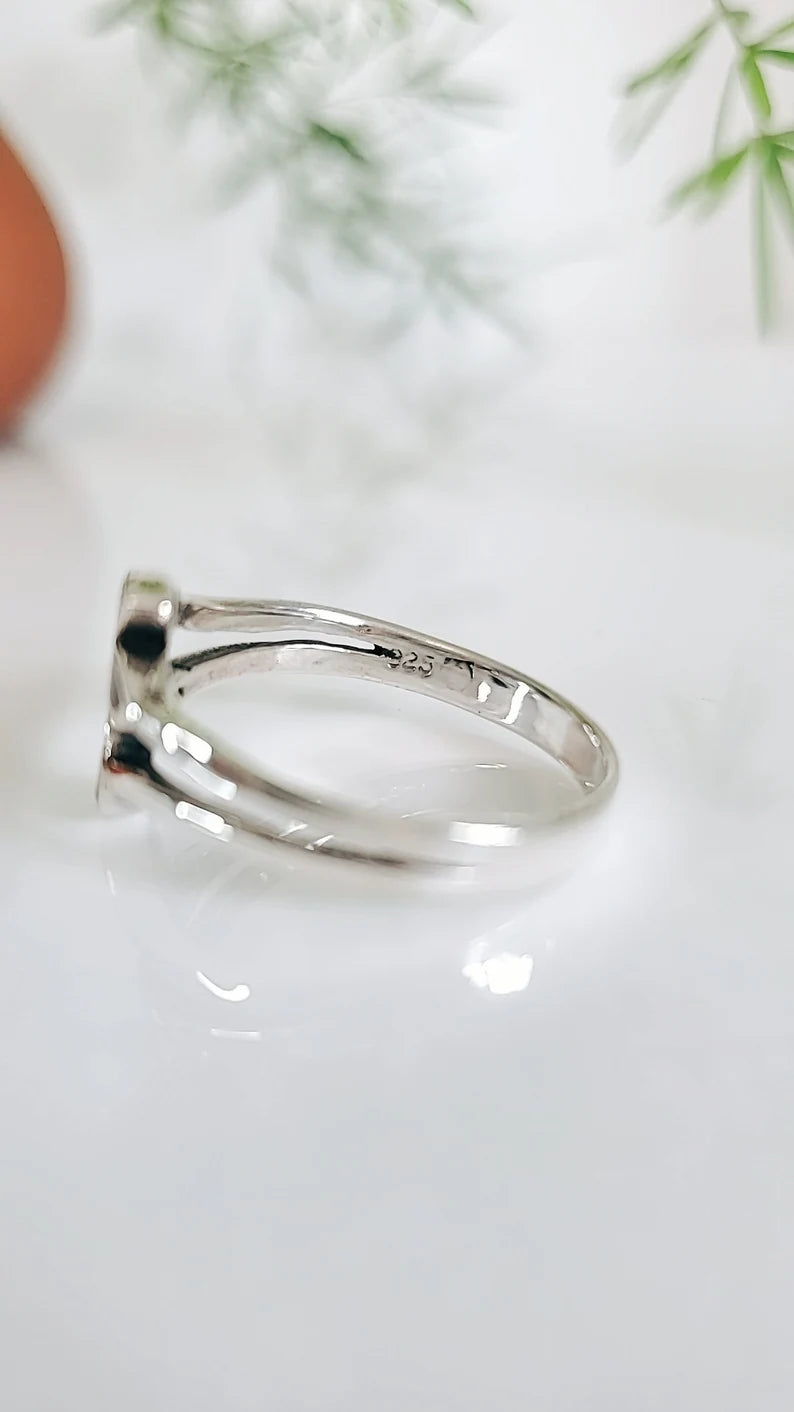 Sterling Silver Onyx Leaf Ring - view 3
