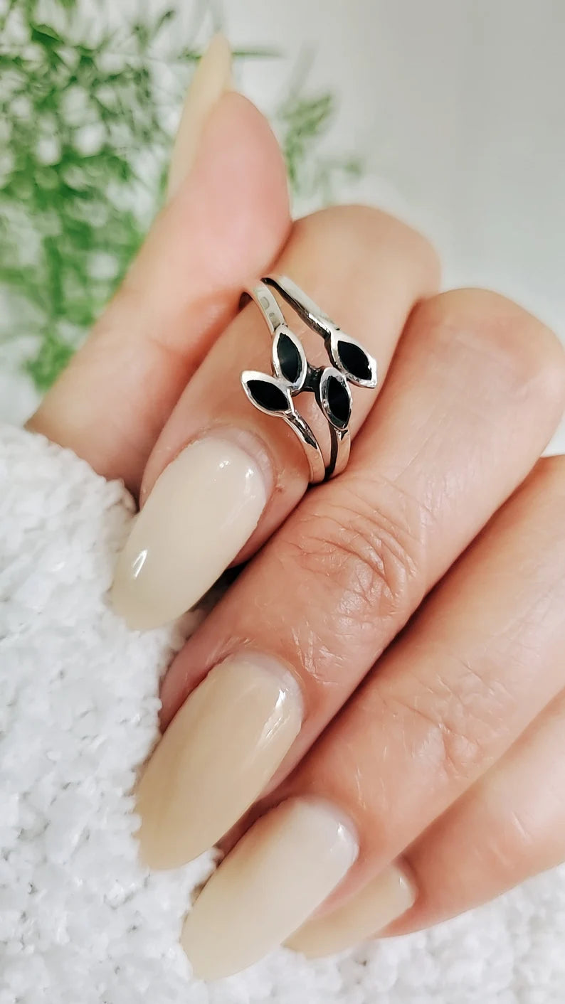 Sterling Silver Onyx Leaf Ring - view 9