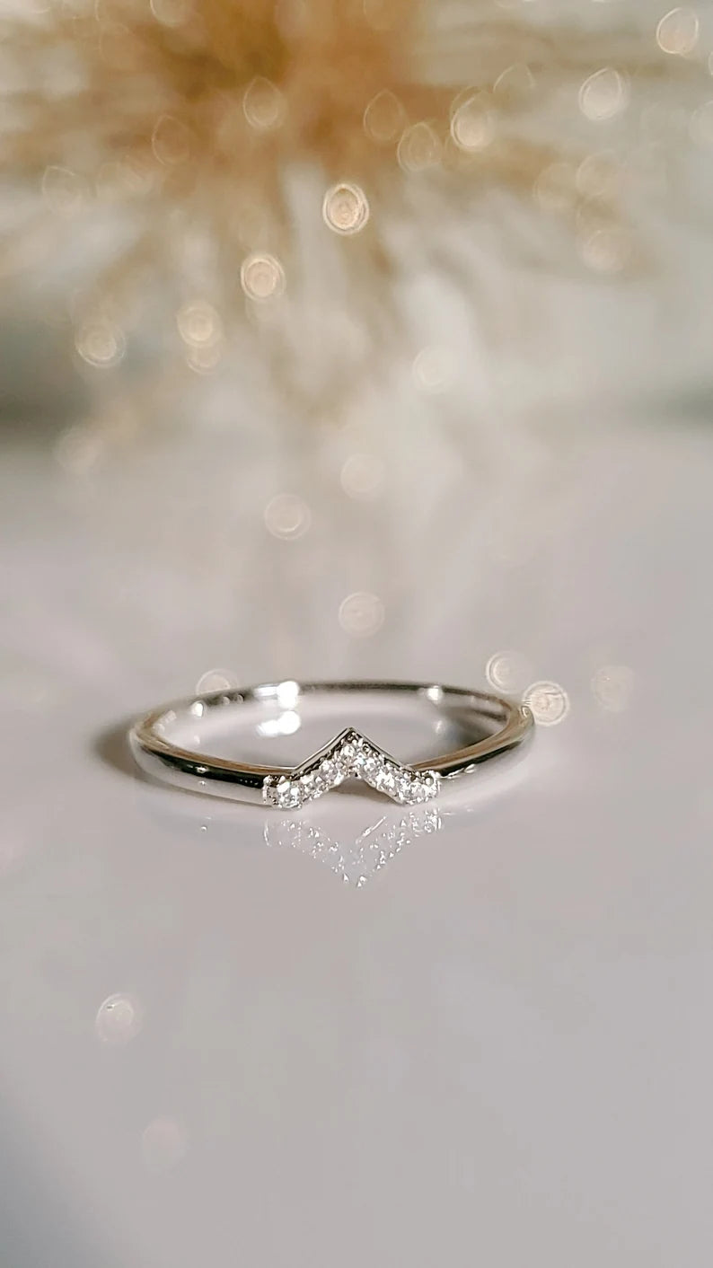 Sterling Silver 925 Dainty Chevron Ring - view 5