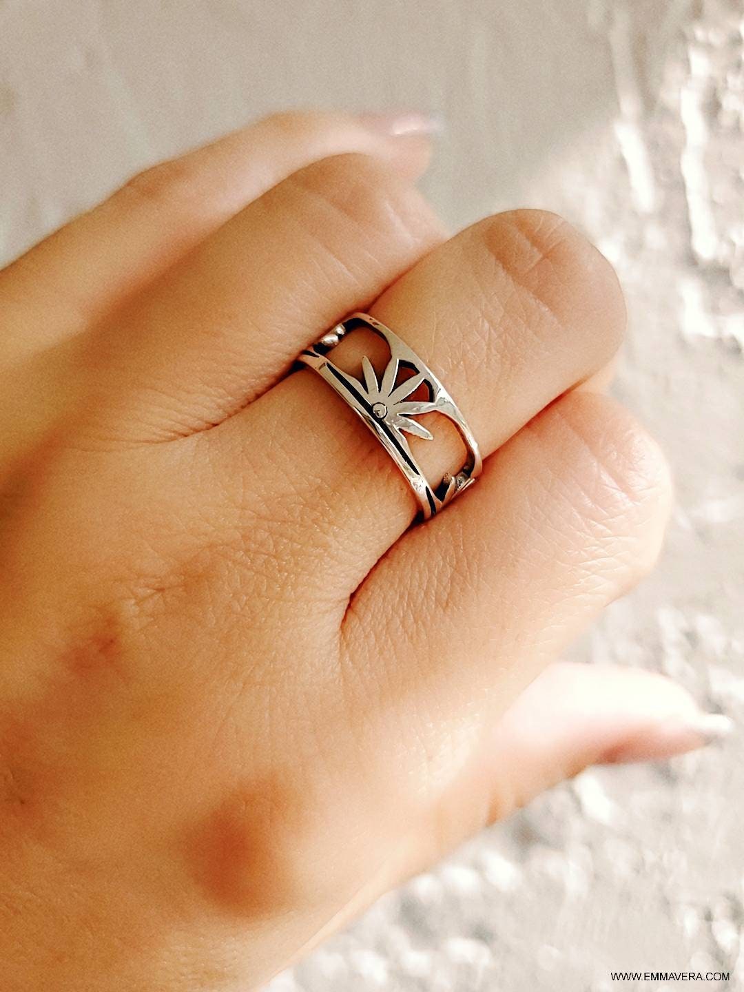 Sterling Silver Minimalist Sunset Ring - view 8