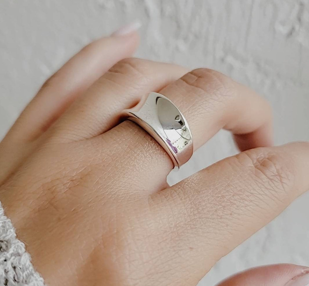 Sterling Silver 925 Medium Concave Ring - view 6