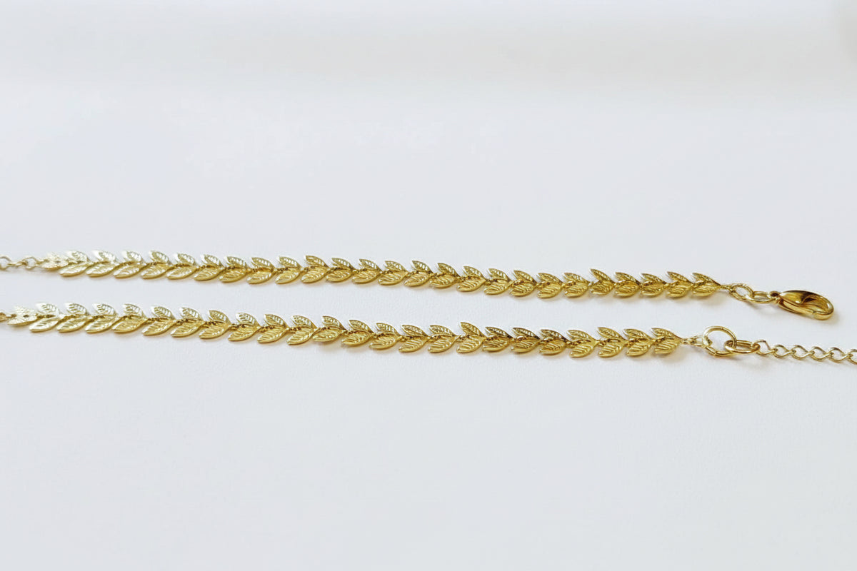 Gold Olive Leaf Choker Chain Necklace - view 5