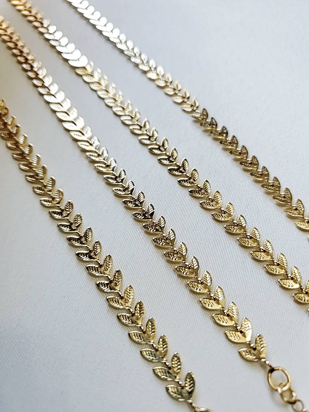 Gold Olive Leaf Choker Chain Necklace - view 7