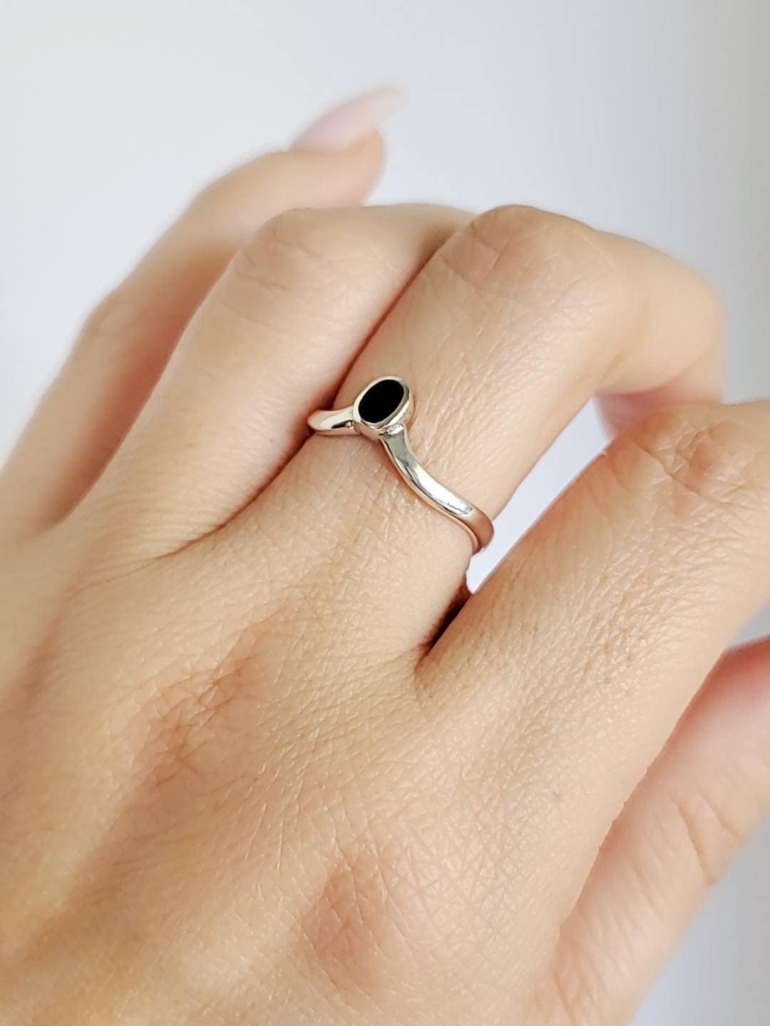 Sterling Silver Dainty Chevron Onyx Ring - view 6