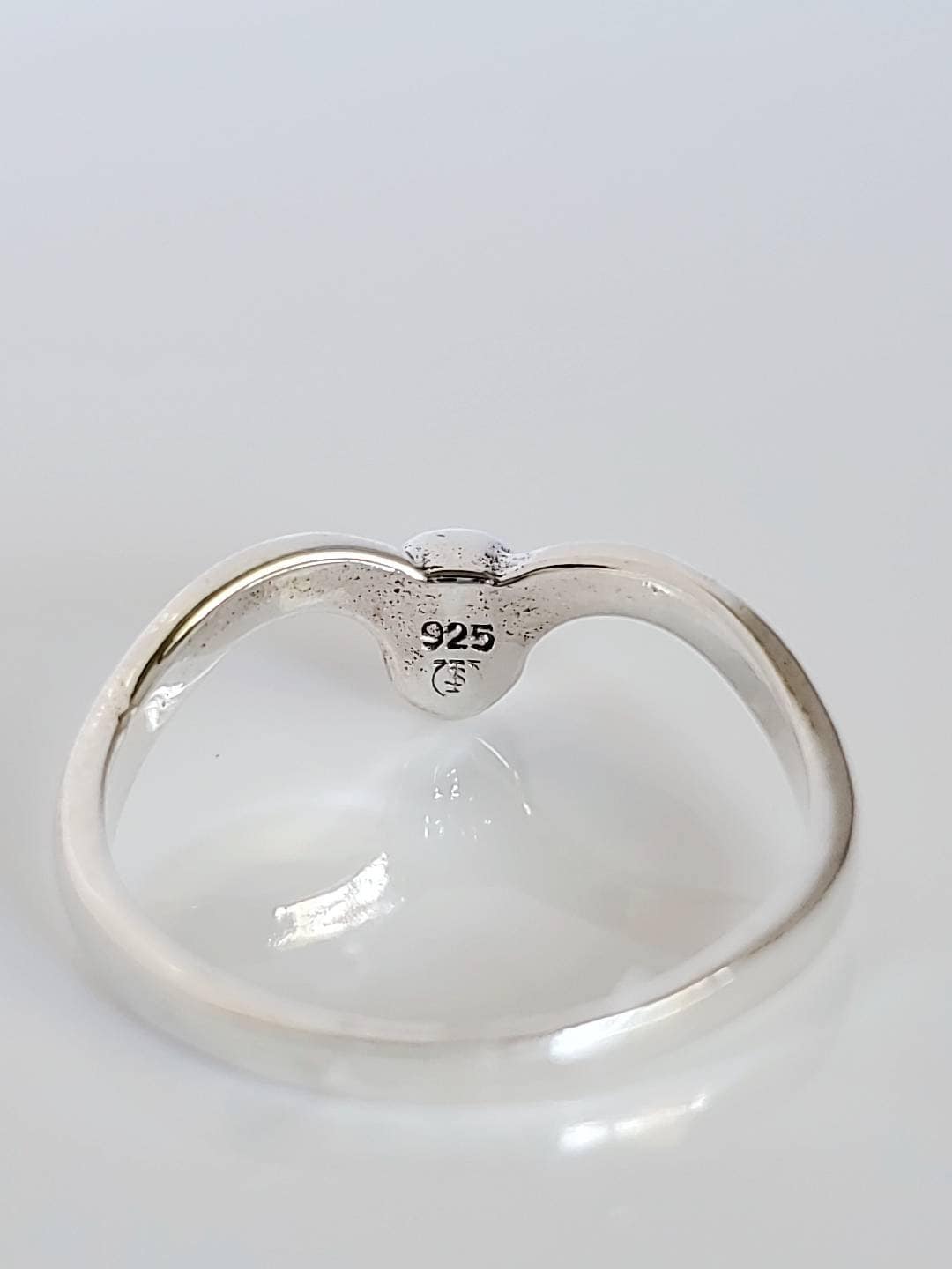 Sterling Silver Dainty Chevron Onyx Ring - view 5