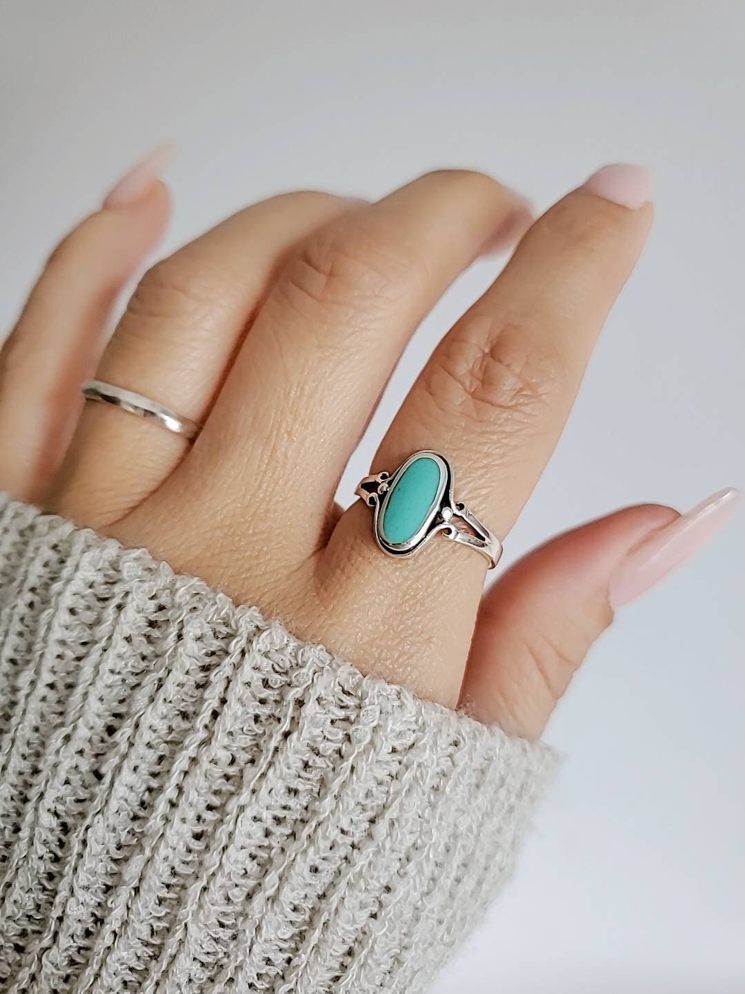 Sterling Silver Oval Turquoise Ring - view 7
