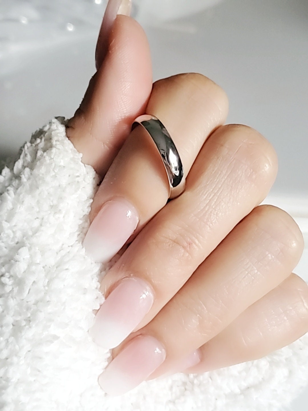 Sterling Silver 4mm Simple Band - view 3
