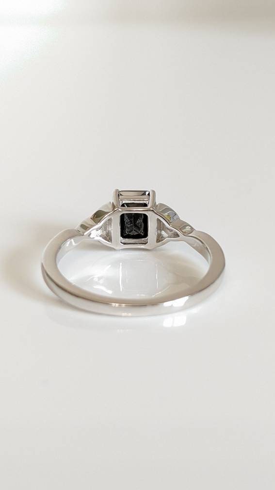 Sterling Silver Onyx Celtic Ring - view 7