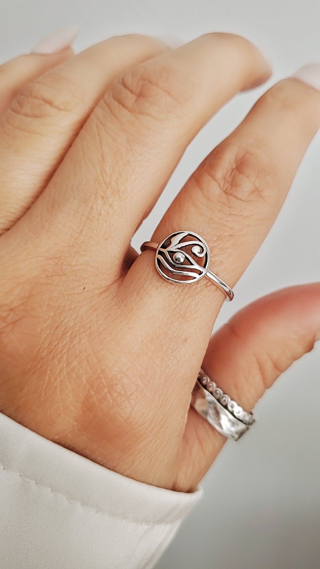 Sterling Silver Amulet Eye of Horus Ring - view 9
