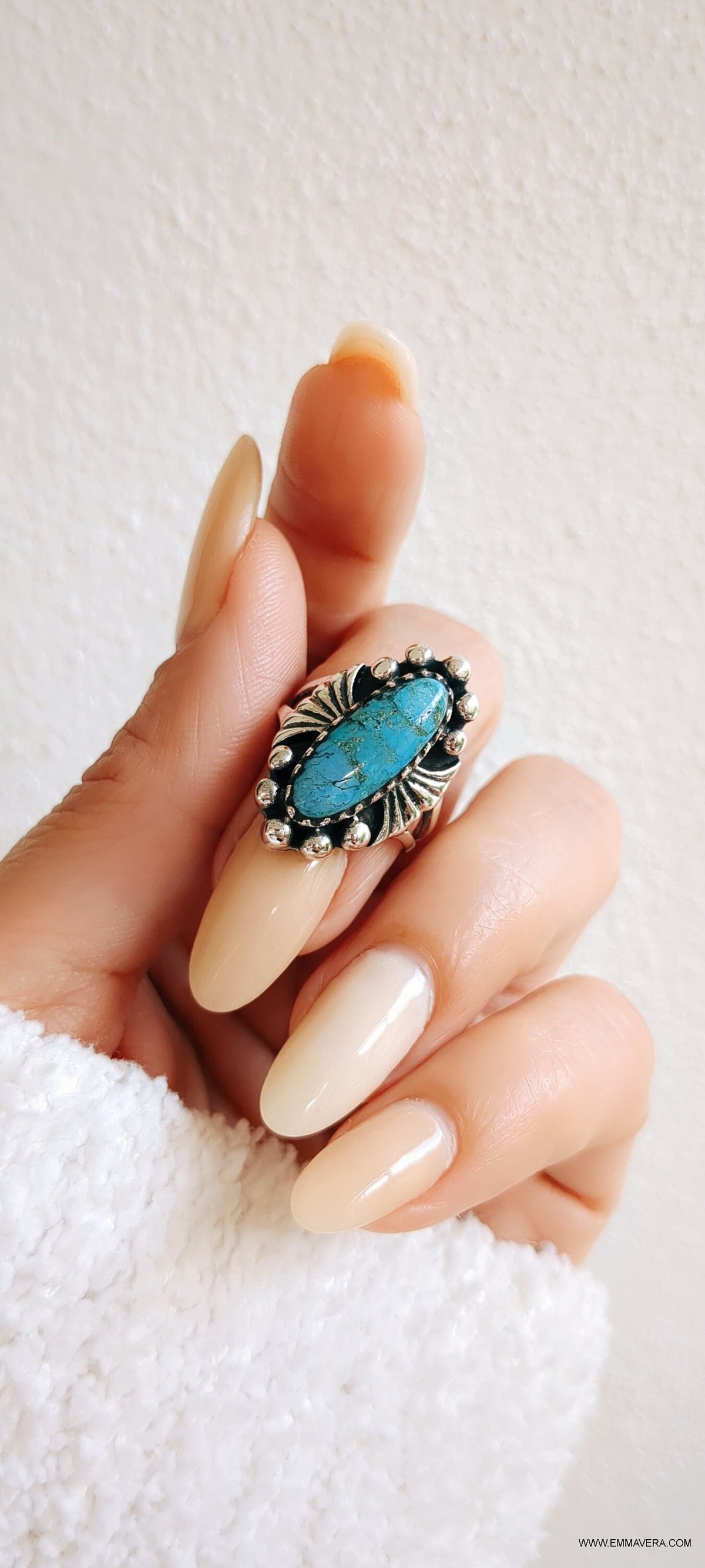 Sterling Silver Vintage Oval Turquoise Bali Ring - view 7