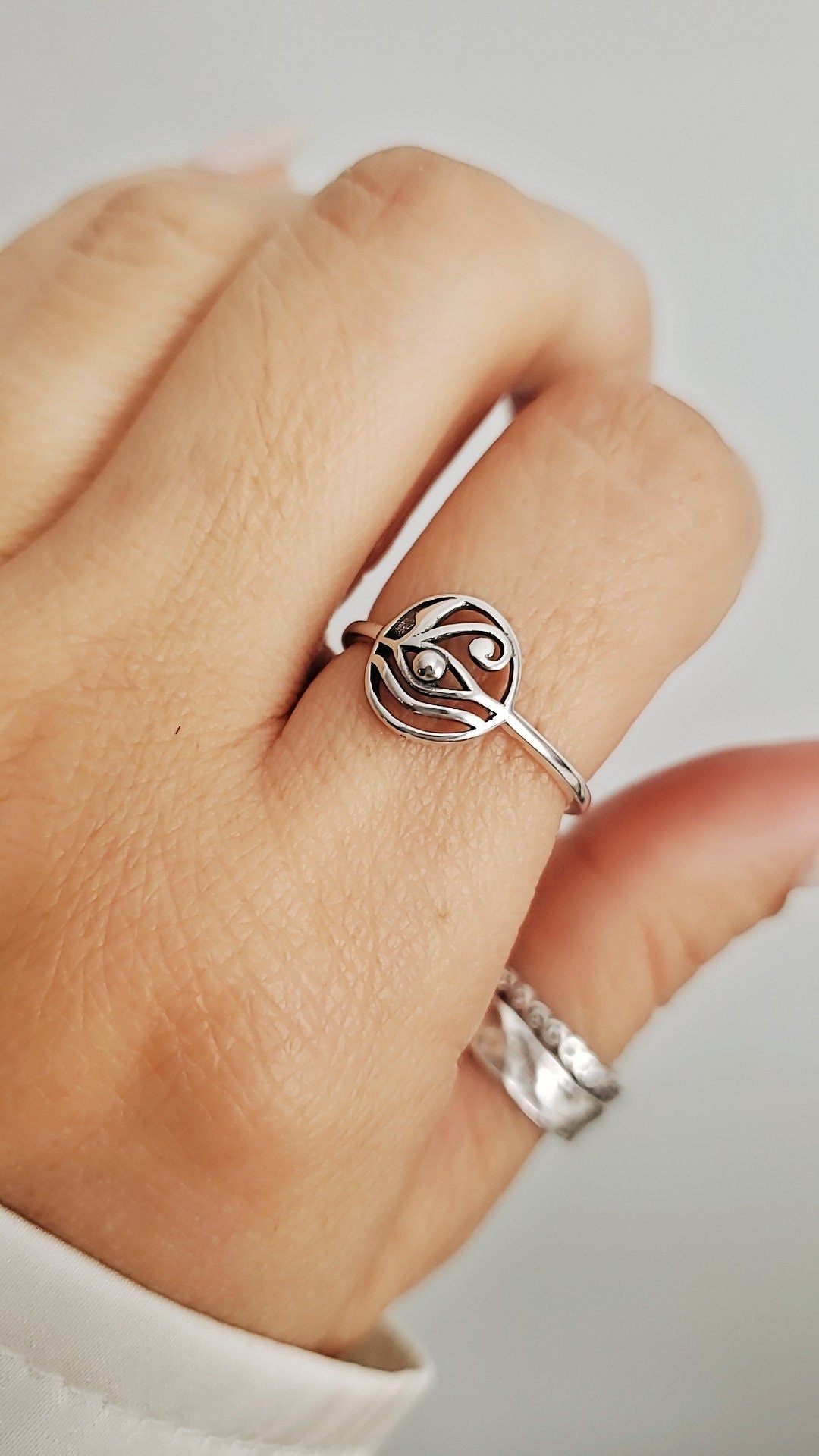 Sterling Silver Amulet Eye of Horus Ring - view 4
